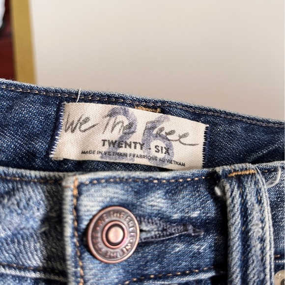 Free People Denim Shorts Womens 26 Blue Distressed Button Fly Shortie - Picture 5 of 7